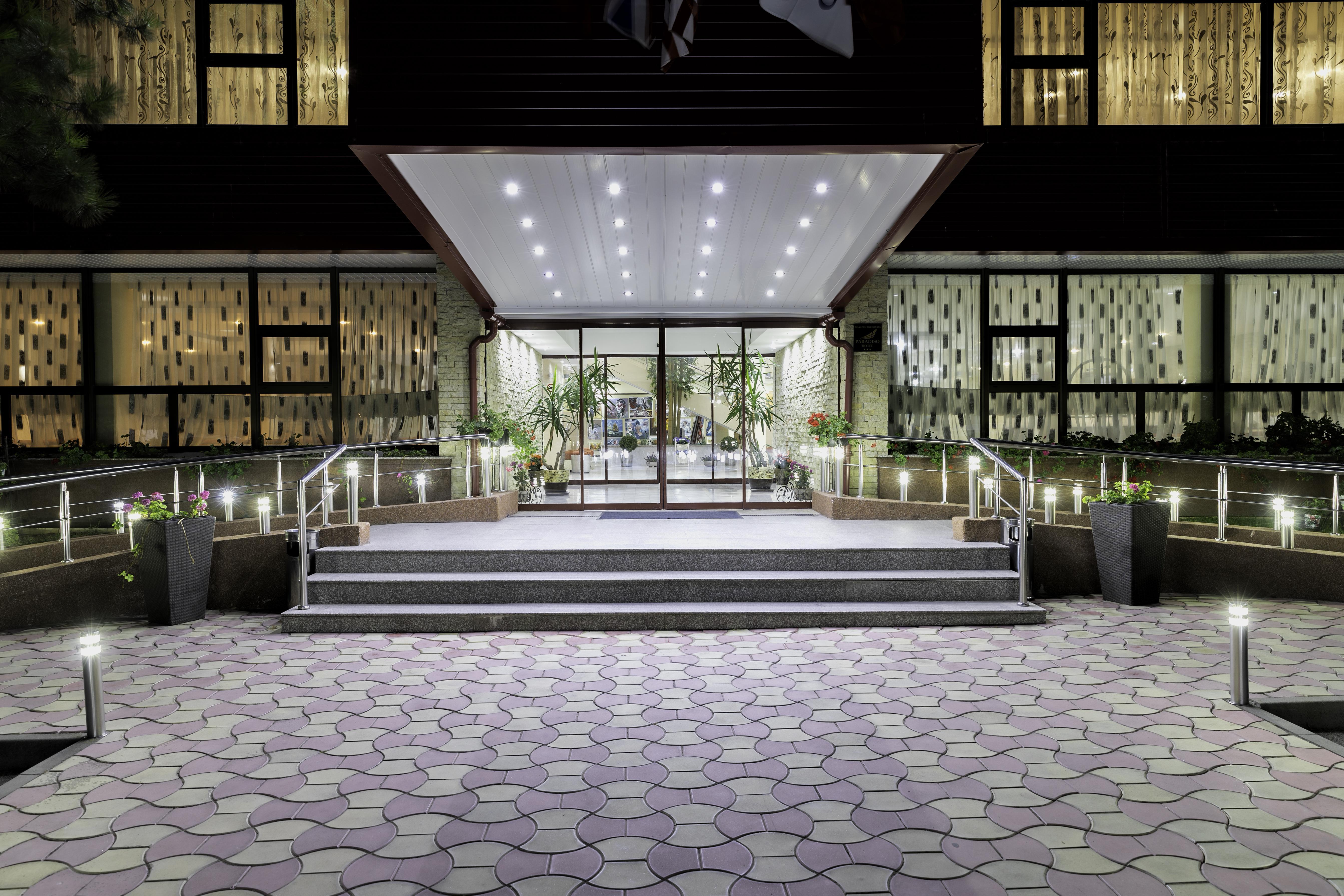 מנגליה Hotel Paradiso מראה חיצוני תמונה